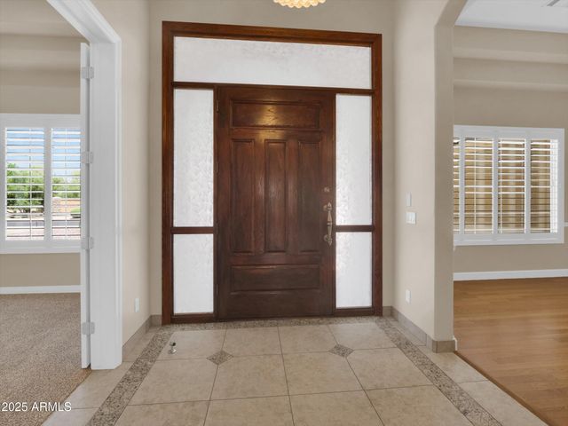 8031 W MORTEN Avenue, Glendale, AZ 85303