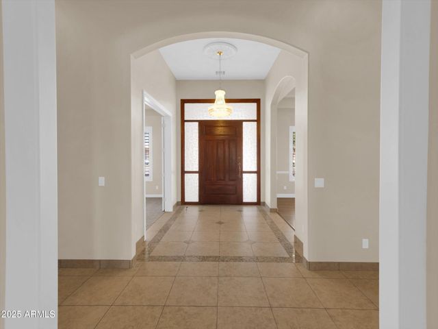 8031 W MORTEN Avenue, Glendale, AZ 85303