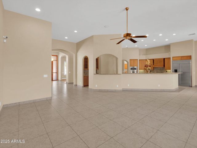 8031 W MORTEN Avenue, Glendale, AZ 85303
