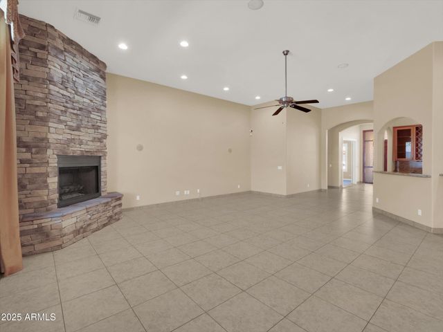 8031 W MORTEN Avenue, Glendale, AZ 85303
