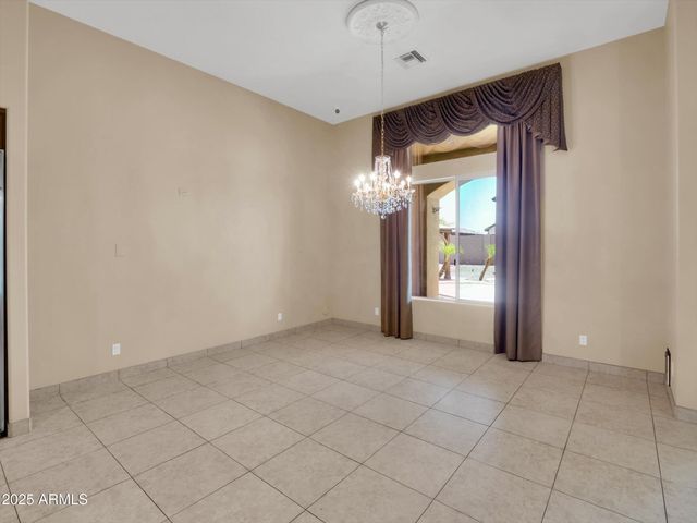 8031 W MORTEN Avenue, Glendale, AZ 85303