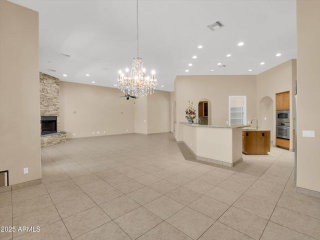 8031 W MORTEN Avenue, Glendale, AZ 85303