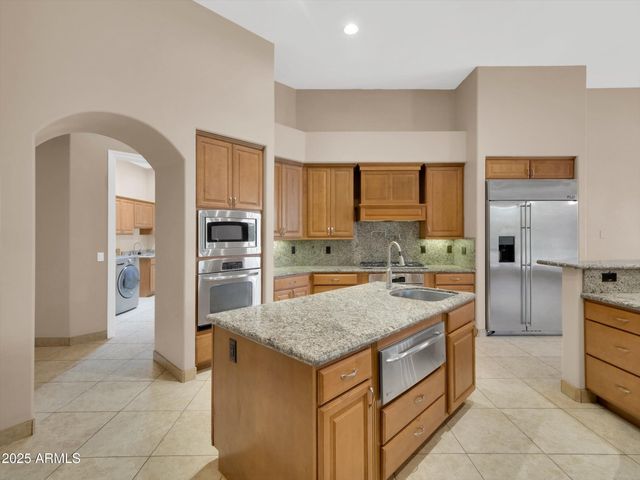 8031 W MORTEN Avenue, Glendale, AZ 85303