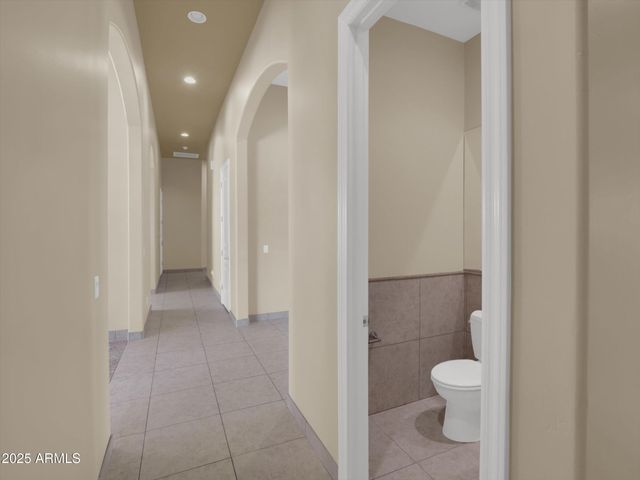 8031 W MORTEN Avenue, Glendale, AZ 85303