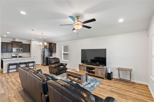 7734 Lariat Toss Dr, Corpus Christi, TX 78414