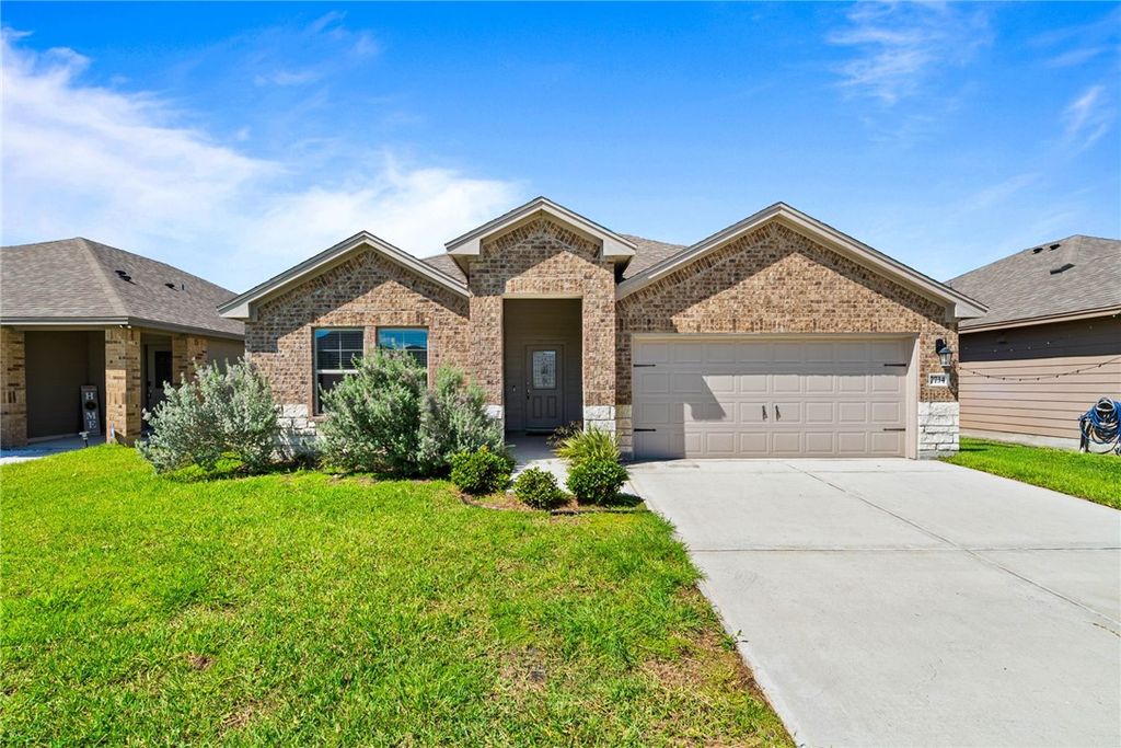 7734 Lariat Toss Dr, Corpus Christi, TX 78414 — photo 2