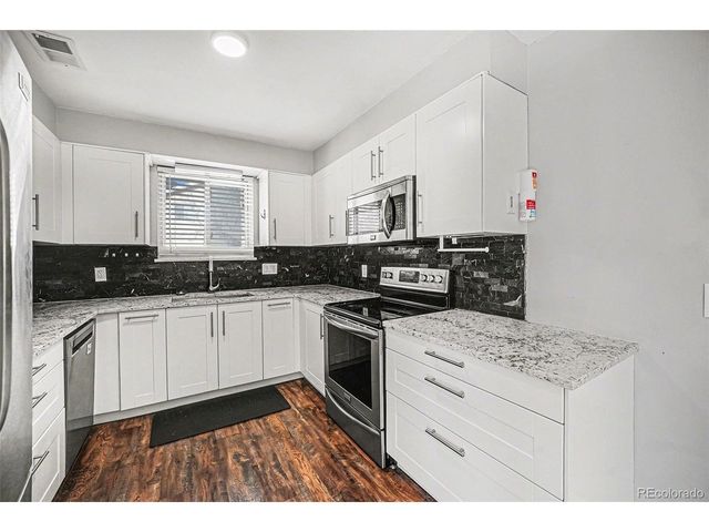 5217 S Mabre Ct, Littleton, CO 80123