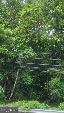 8410 LANDOVER RD, Landover, MD 20785