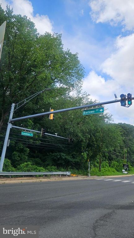 8410 LANDOVER, Landover, MD 20785
