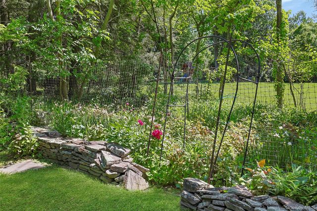 100 Devoe Road, Chappaqua, NY 10514