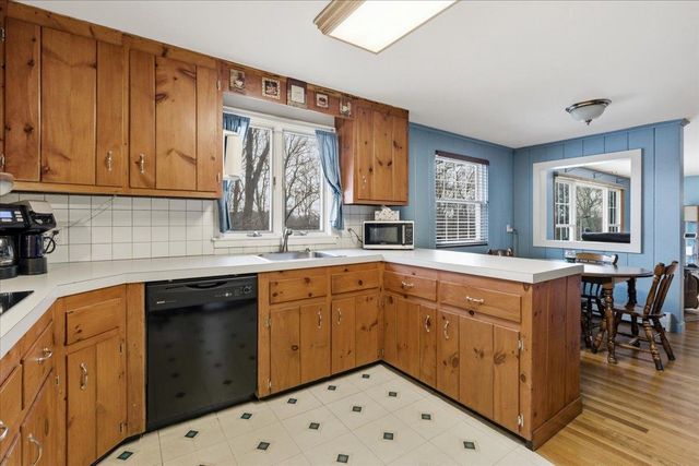 113 Comeau Street, Manchester, NH 03102