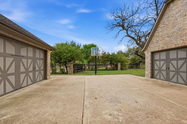 7106 Covewood Drive, Garland, TX 75044