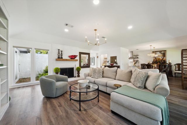 16438 Larkfield Drive, Houston, TX 77059