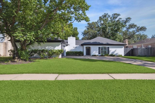 16438 Larkfield Drive, Houston, TX 77059