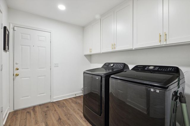 16438 Larkfield Drive, Houston, TX 77059