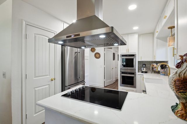 16438 Larkfield Drive, Houston, TX 77059