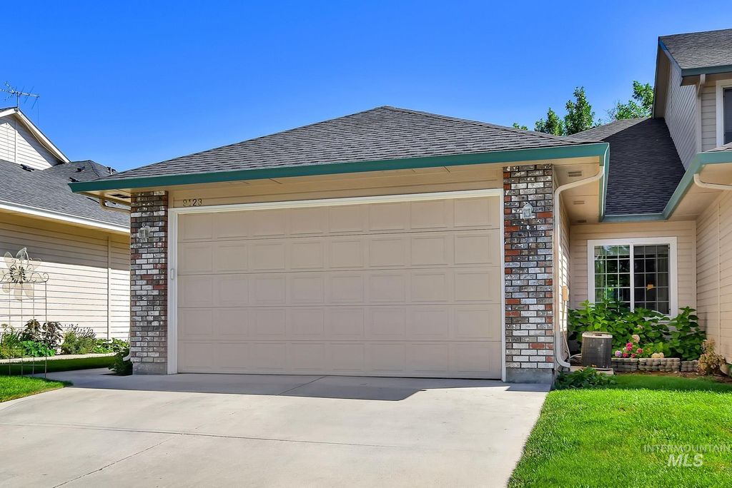 9123 W Shoup Ave, Boise, ID 83709