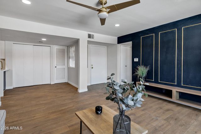 1730 W EMELITA Avenue 2102, Mesa, AZ 85202