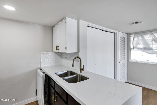 1730 W EMELITA Avenue 2102, Mesa, AZ 85202