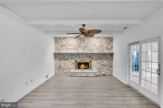 5 GREENLEIGH CIR, Sewell, NJ 08080