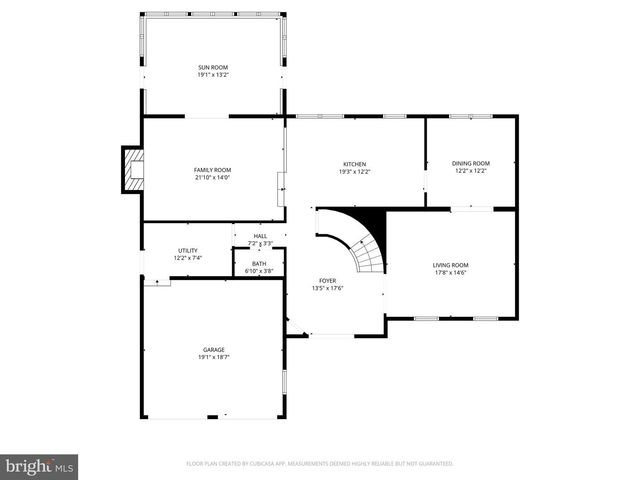 5 GREENLEIGH CIR, Sewell, NJ 08080