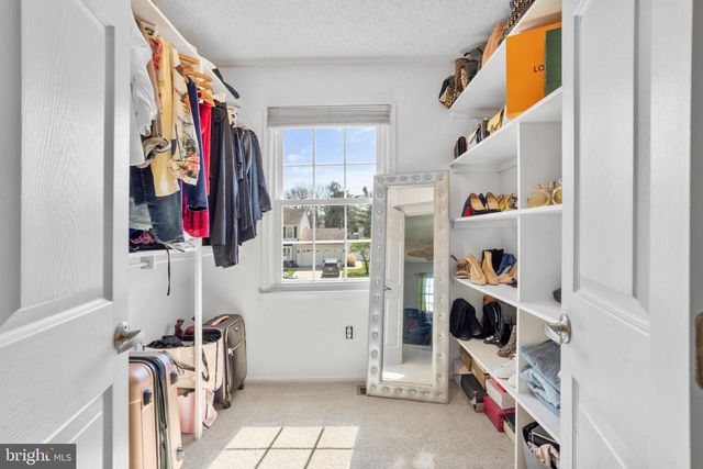 5 GREENLEIGH CIR, Sewell, NJ 08080