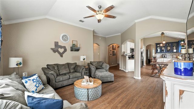 427 Roadrunner Ave, New Braunfels, TX 78130