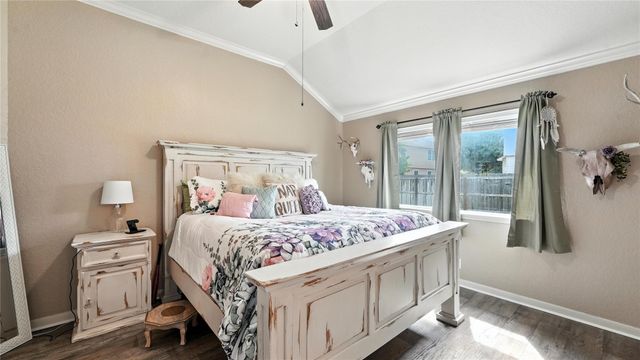 427 Roadrunner Ave, New Braunfels, TX 78130