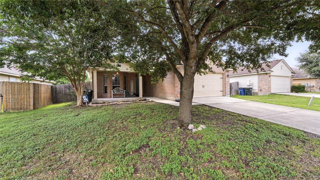 427 Roadrunner Ave, New Braunfels, TX 78130