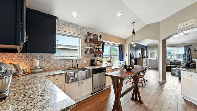 427 Roadrunner Ave, New Braunfels, TX 78130