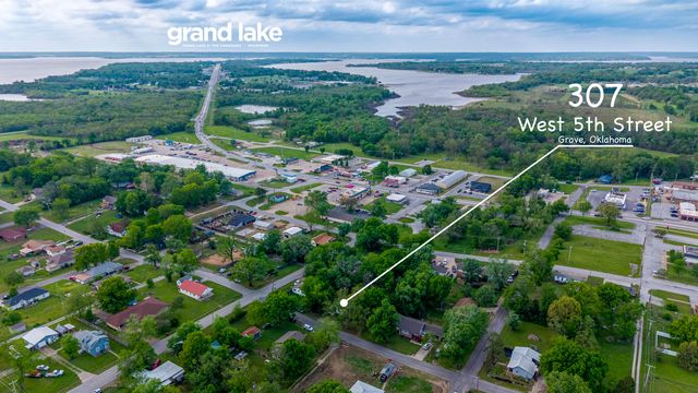 307 W 5th Street, Grove, OK 74344