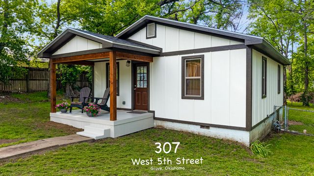 307 W 5th Street, Grove, OK 74344