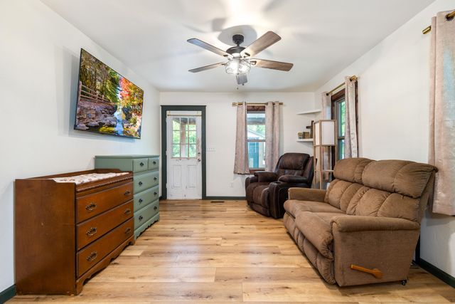 307 W 5th Street, Grove, OK 74344