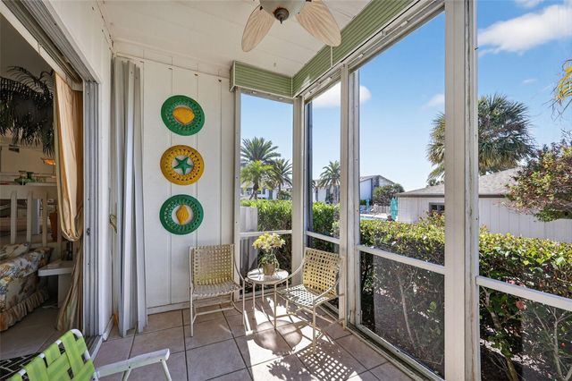 6012 W PEPPERTREE WAY 227B, Sarasota, FL 34242