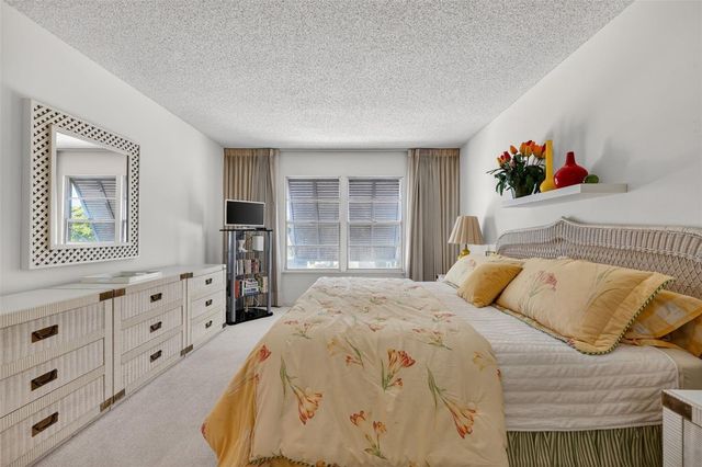 6012 W PEPPERTREE WAY 227B, Sarasota, FL 34242