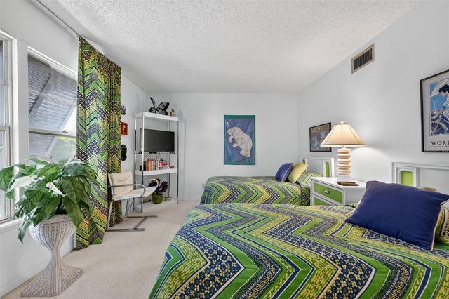 6012 W PEPPERTREE WAY 227B, Sarasota, FL 34242