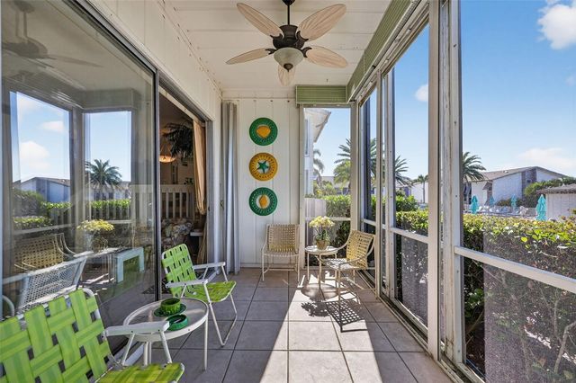 6012 W PEPPERTREE WAY 227B, Sarasota, FL 34242