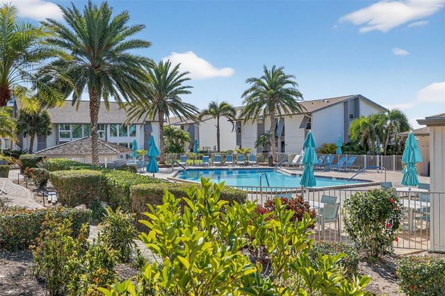 6012 W PEPPERTREE WAY 227B, Sarasota, FL 34242