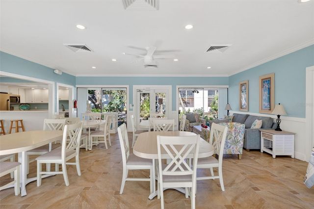 6012 W PEPPERTREE WAY 227B, Sarasota, FL 34242