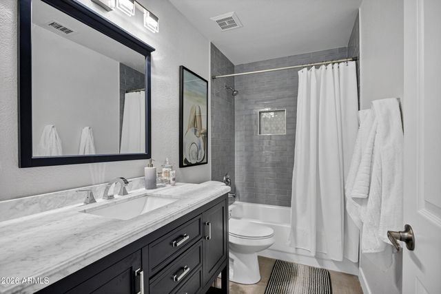 6014 E SELKIRK Circle, Mesa, AZ 85215