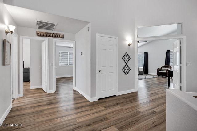 6014 E SELKIRK Circle, Mesa, AZ 85215