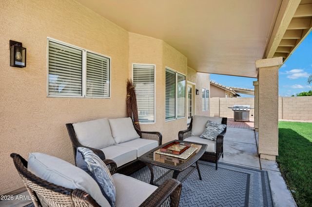6014 E SELKIRK Circle, Mesa, AZ 85215