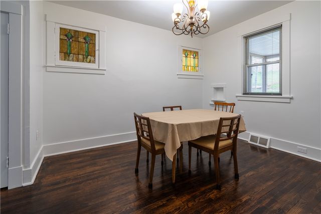 2710 Philadelphia Ave, Dormont, PA 15216