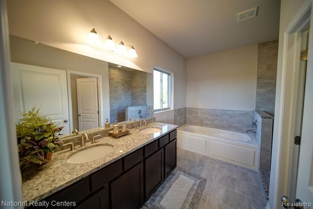 8374 Meadow Creek Drive, Goodrich, MI 48438