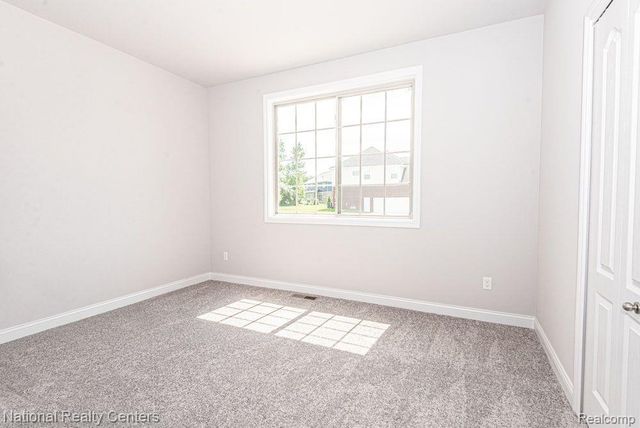 8374 Meadow Creek Drive, Goodrich, MI 48438