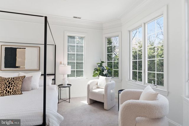 6622 LINCOLN DR, Philadelphia, PA 19119