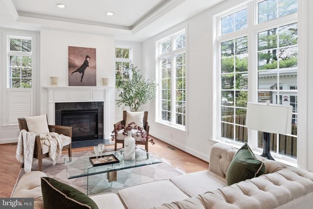 6622 LINCOLN DR, Philadelphia, PA 19119