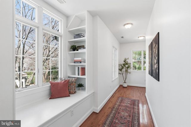 6622 LINCOLN DR, Philadelphia, PA 19119