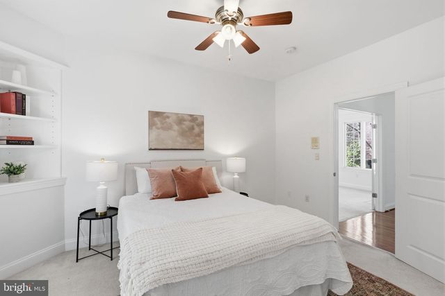 6622 LINCOLN DR, Philadelphia, PA 19119