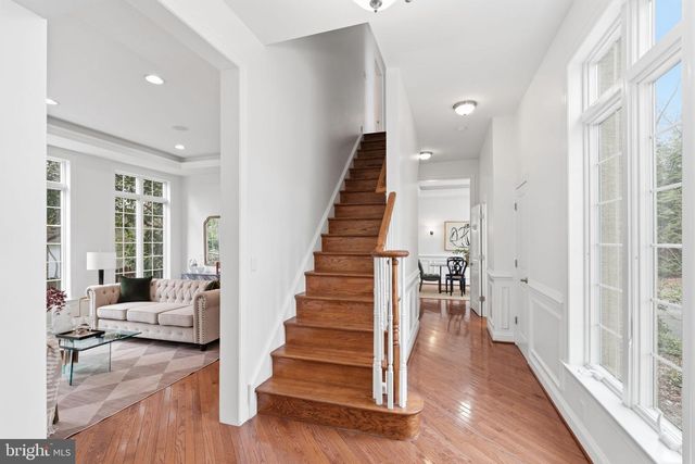 6622 LINCOLN DR, Philadelphia, PA 19119